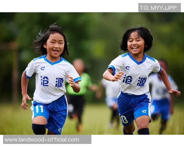 足球比赛U8直播中心精彩回顾与总结助力小球员成长之路