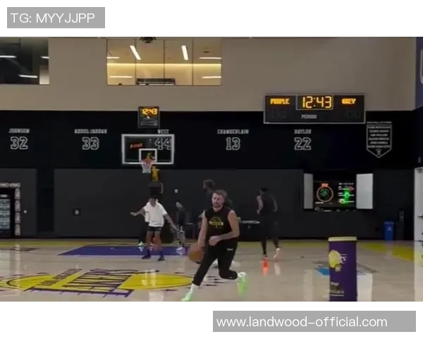 2018年季前赛湖人与国王精彩对决回顾与分析