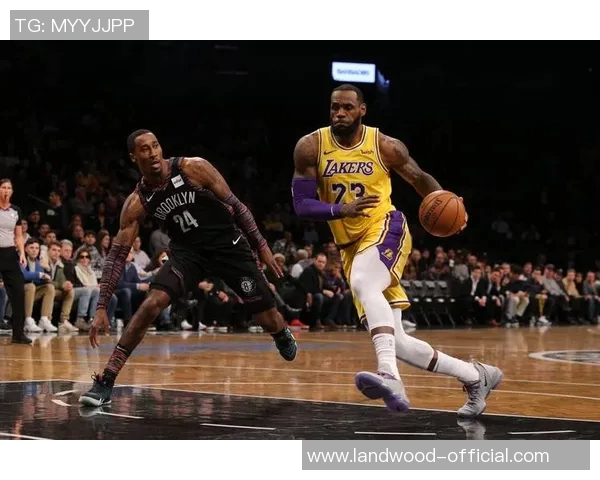 今日篮网与勇士精彩对决回顾全场最佳瞬间与球员表现分析