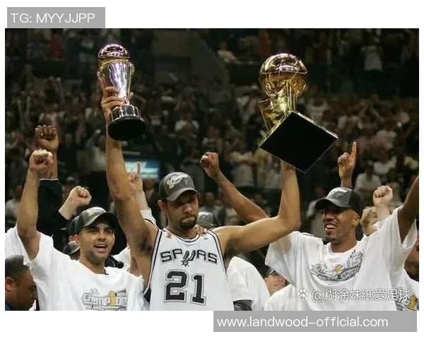 勇士与小牛激战正酣精彩视频直播尽在眼前不容错过 勇士与小牛激战正酣精彩视频直播尽在眼前不容错过